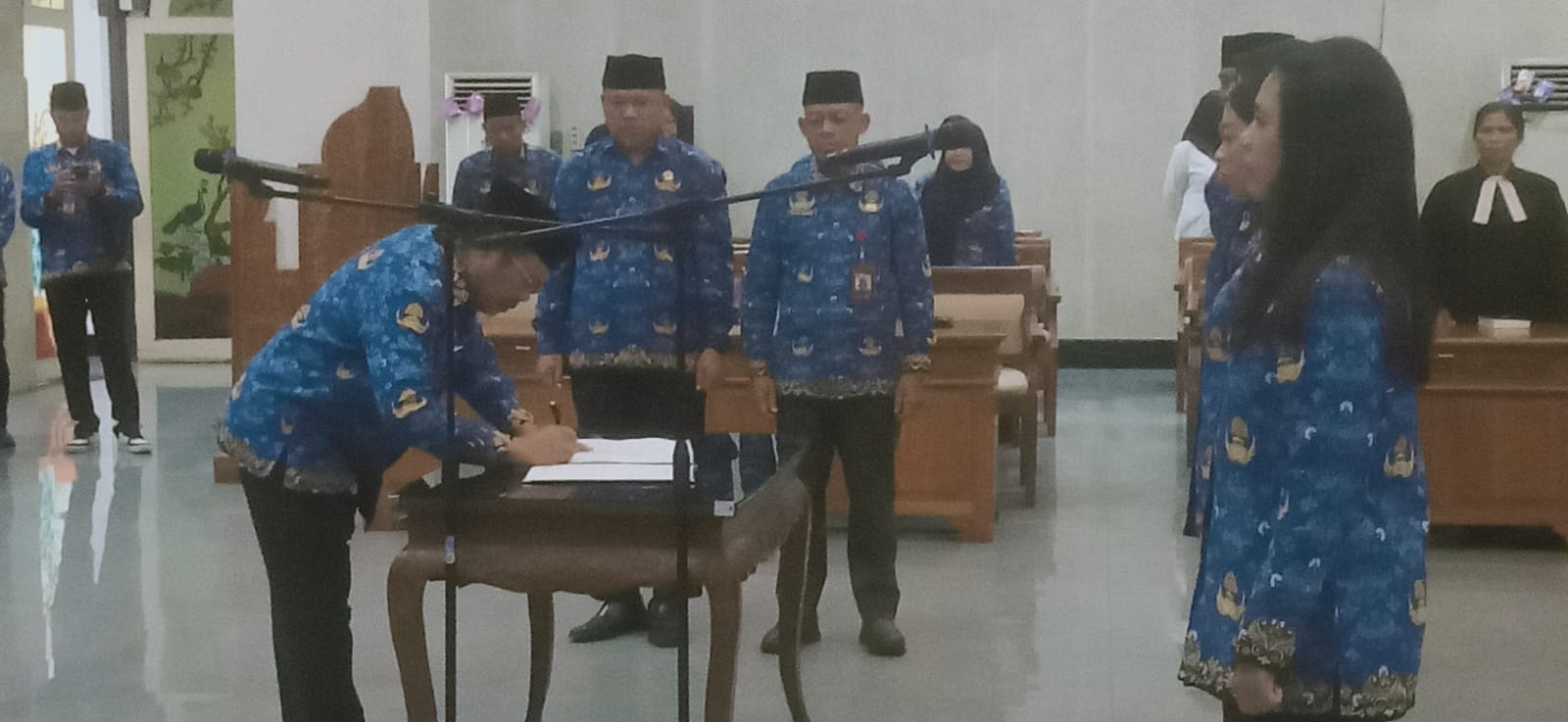 Bupati Lombok Barat Tekankan Integritas dan Loyalitas ASN dalam Pengambilan Sumpah PNS whatsapp image 2026 05 20 at 11.56.53 (1)