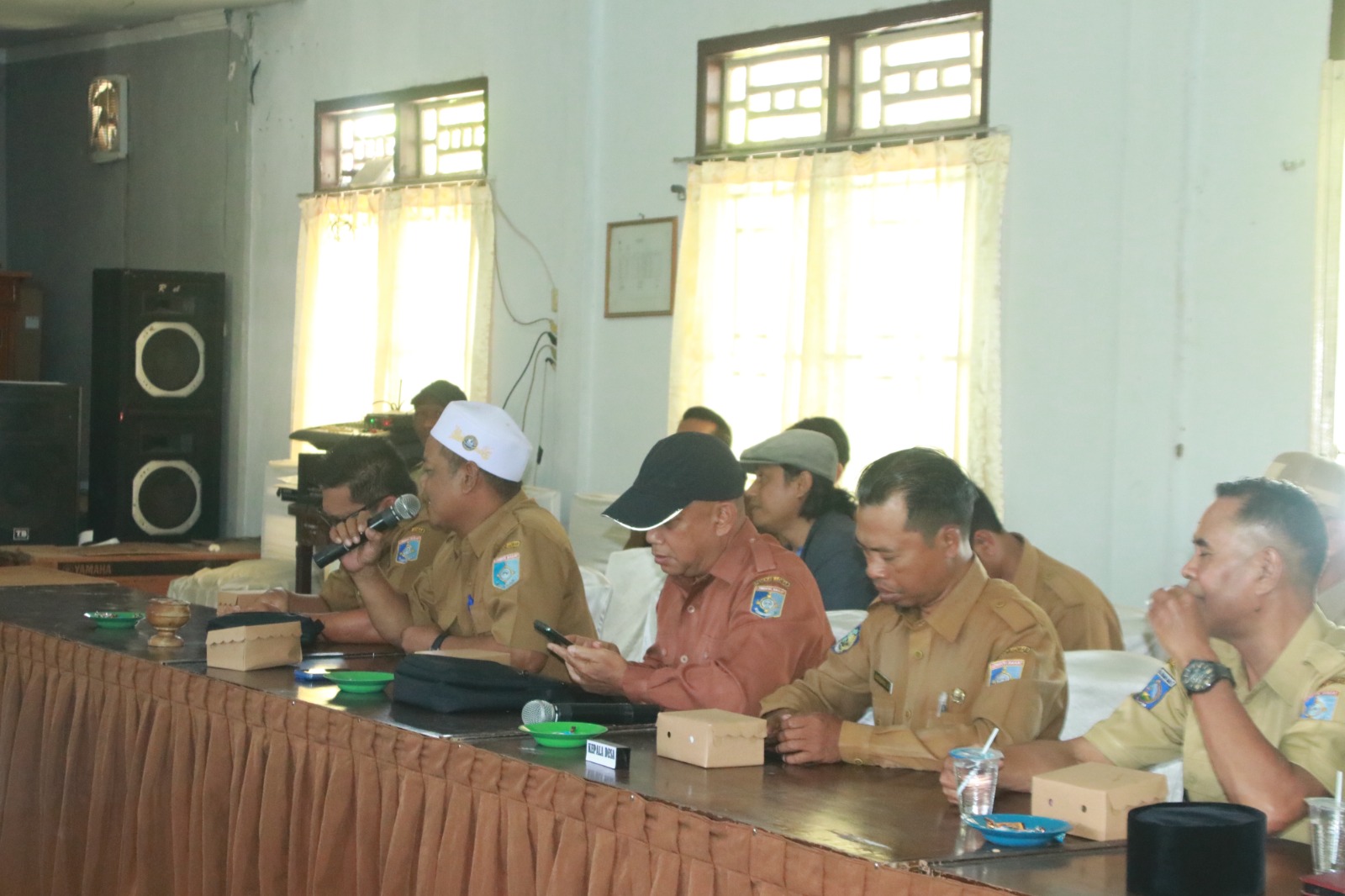Tingkatkan Akselerasi Pembangunan, Bupati Lombok Barat Gelar Rakor Bersama Kades se-Kecamatan Lingsar whatsapp image 2026 06 23 at 19.10.44
