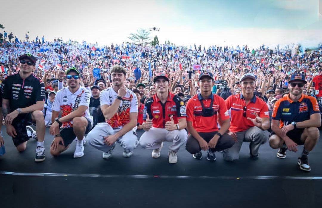 Lautan Warga Sambut Parade MotoGP, ITDC Pastikan Mandalika Siap Tempur oplus 16908288
